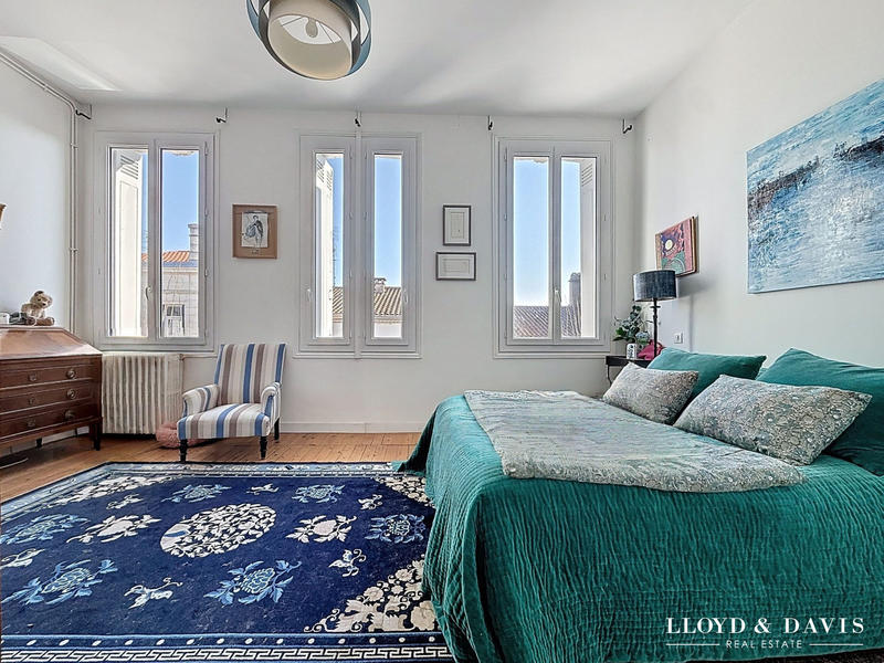 Maison - 185 m² - 6 pièces