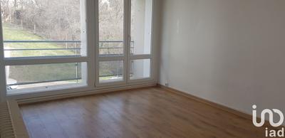 Appartement - 75 m² - 5 pièces