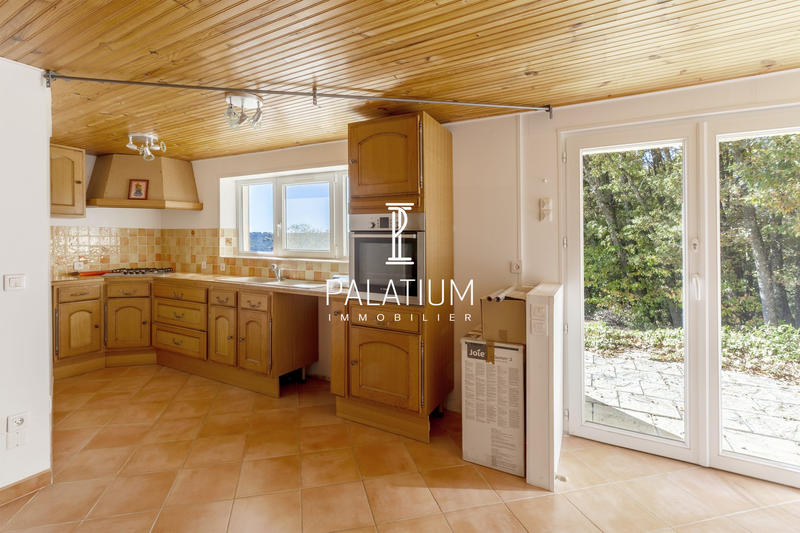 Maison - 326 m² - 9 pièces