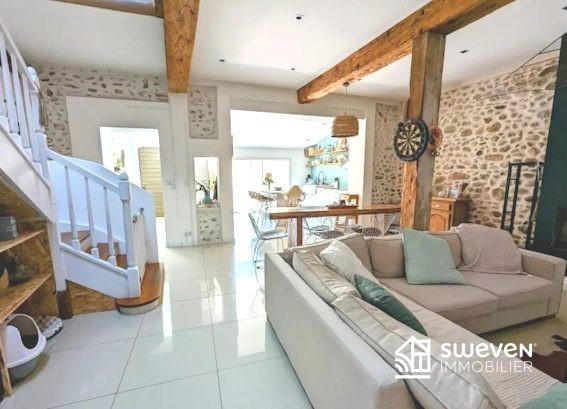 Maison - 141 m² - 5 pièces