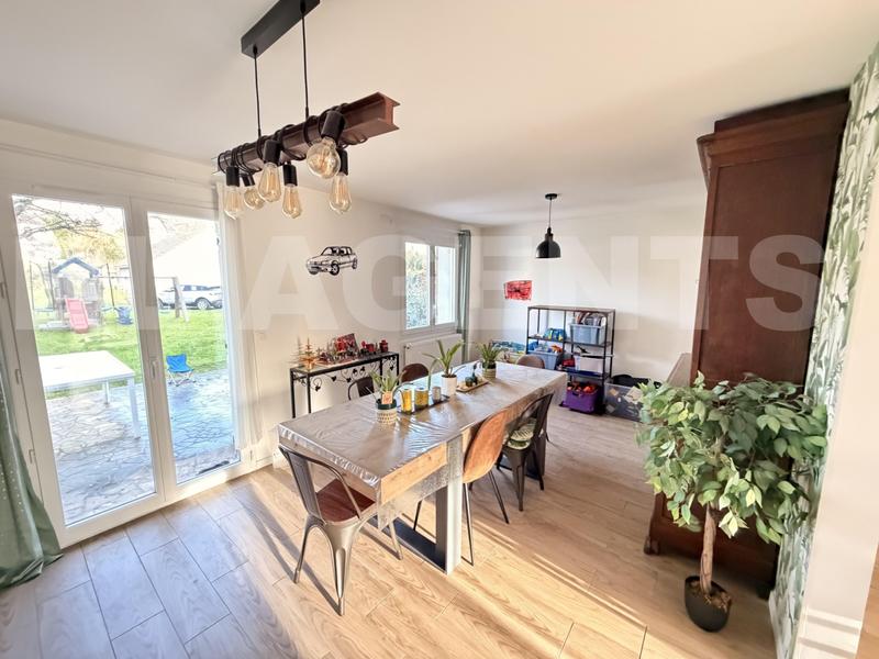 Maison - 143 m² - 6 pièces
