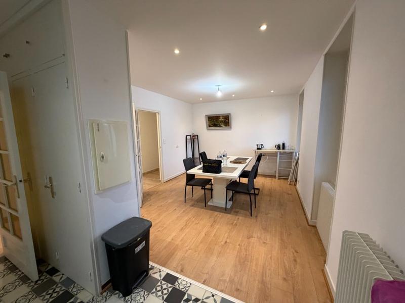 Appartement - 90 m² - 4 pièces