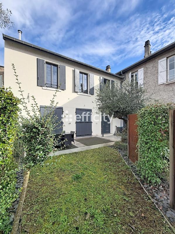 Maison - 137 m² - 6 pièces