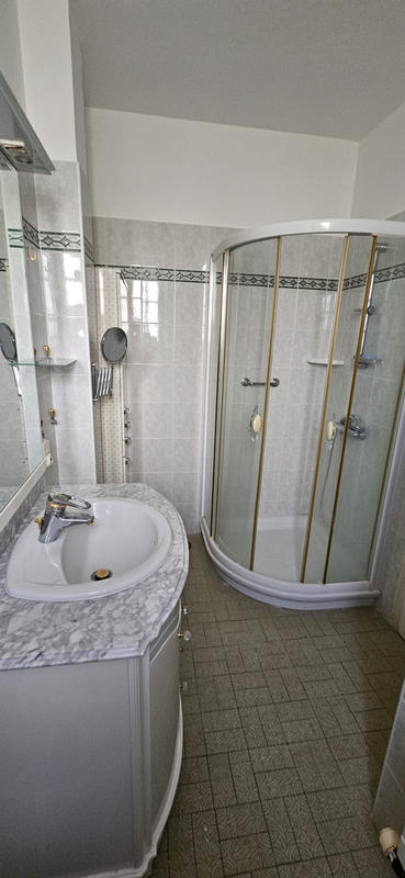 Maison - 178 m² - 7 pièces