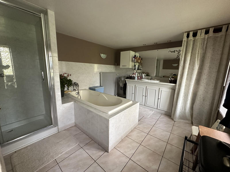 Maison - 153 m² - 6 pièces