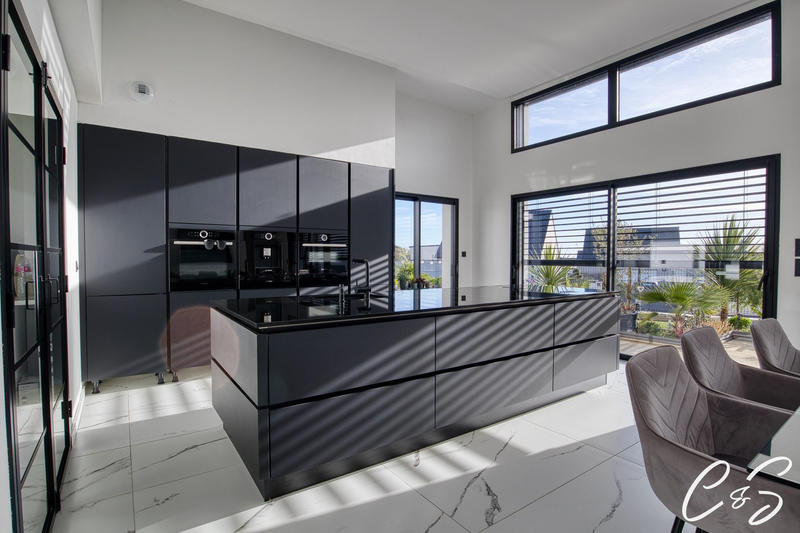 Maison - 162 m² - 6 pièces