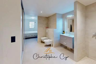 Appartement - 95 m² - 4 pièces