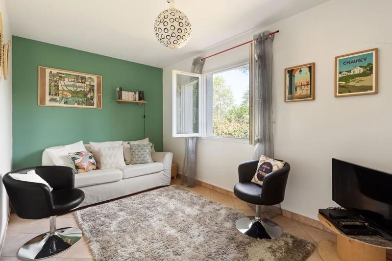 Maison - 224 m² - 7 pièces