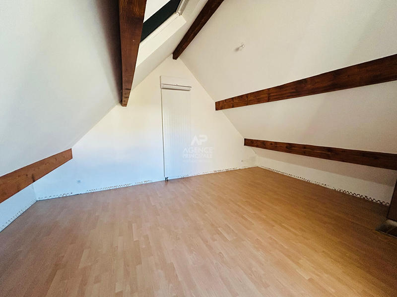 Maison - 182 m² - 7 pièces