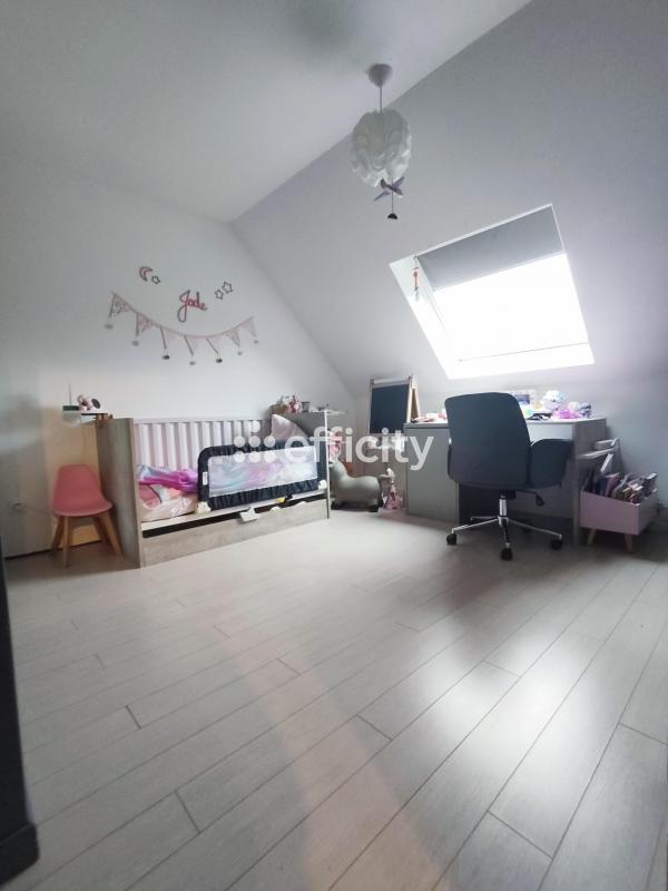 Pavillon - 95 m² - 5 pièces