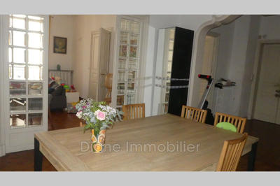 Appartement - 162 m² - 6 pièces