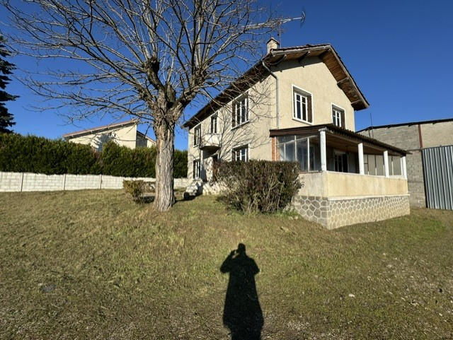 Maison - 139 m² - 6 pièces