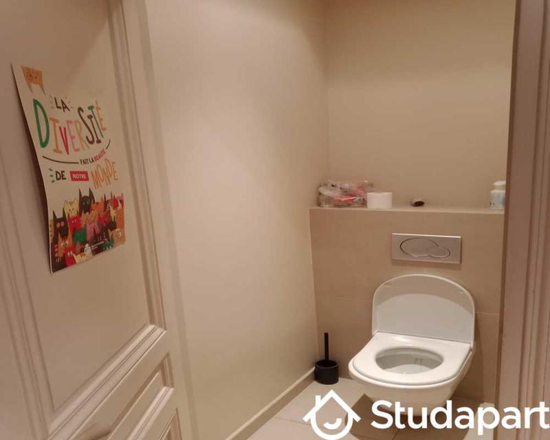 Chambre - 90 m² - 1 pièce