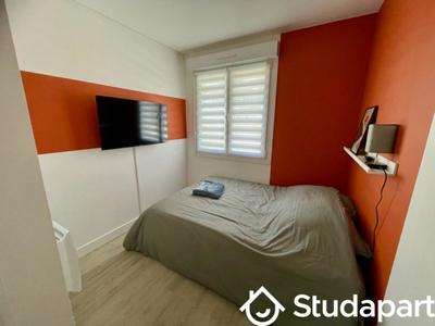 Chambre - 9 m² - 1 pièce