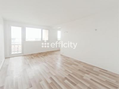 Appartement - 92 m² - 5 pièces