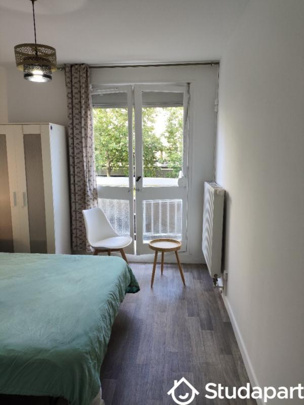 Chambre - 11 m² - 1 pièce