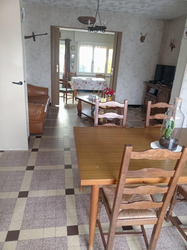 Maison - 96 m² - 5 pièces