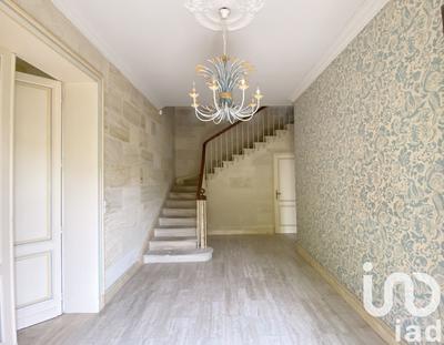 Maison - 180 m² - 7 pièces