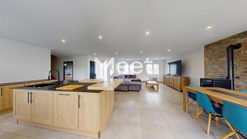 Maison - 157 m² - 5 pièces