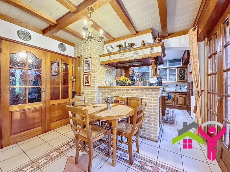 Maison - 150 m² - 8 pièces