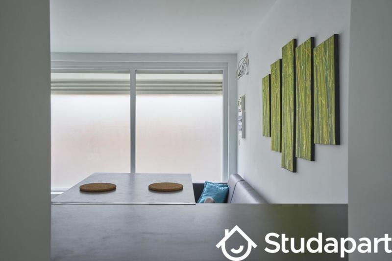 Chambre - 12 m² - 1 pièce