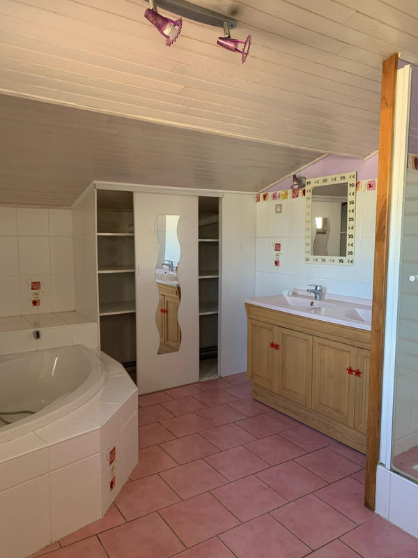 Maison - 177 m² - 7 pièces