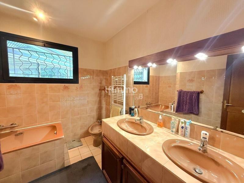 Maison - 116 m² - 4 pièces