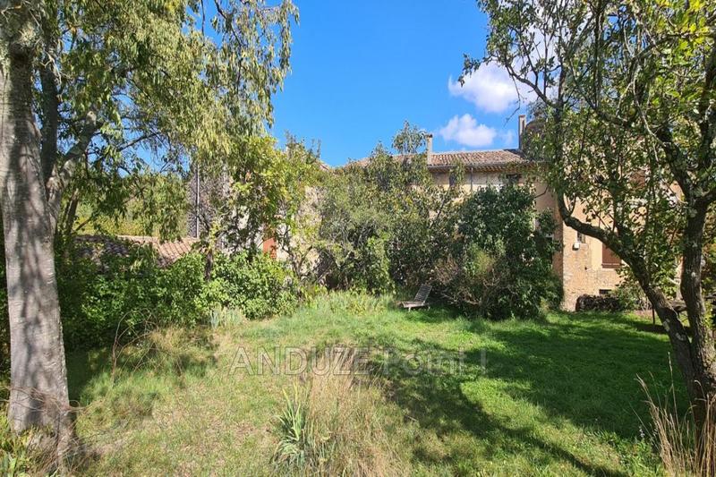 Maison - 337 m² - 14 pièces