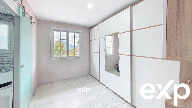 Maison - 94 m² - 4 pièces