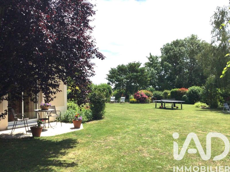 Maison - 264 m² - 9 pièces