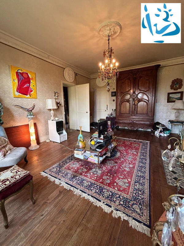 Maison - 128 m² - 5 pièces