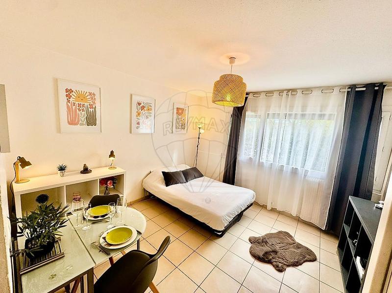 Studio - 21 m² - 1 pièce