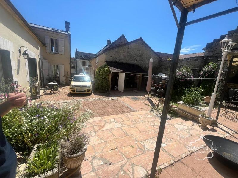 Maison de village - 216 m² - 7 pièces