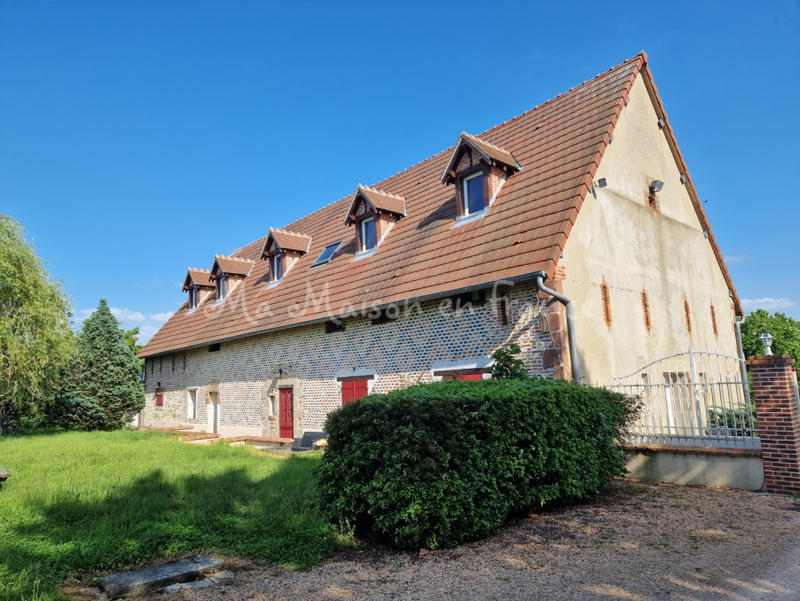 Maison - 627 m² - 21 pièces