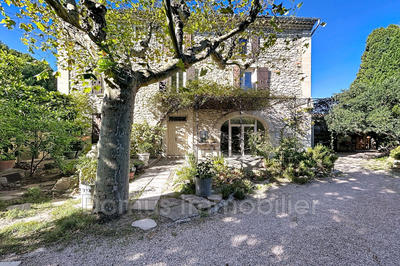 Maison - 283 m² - 11 pièces