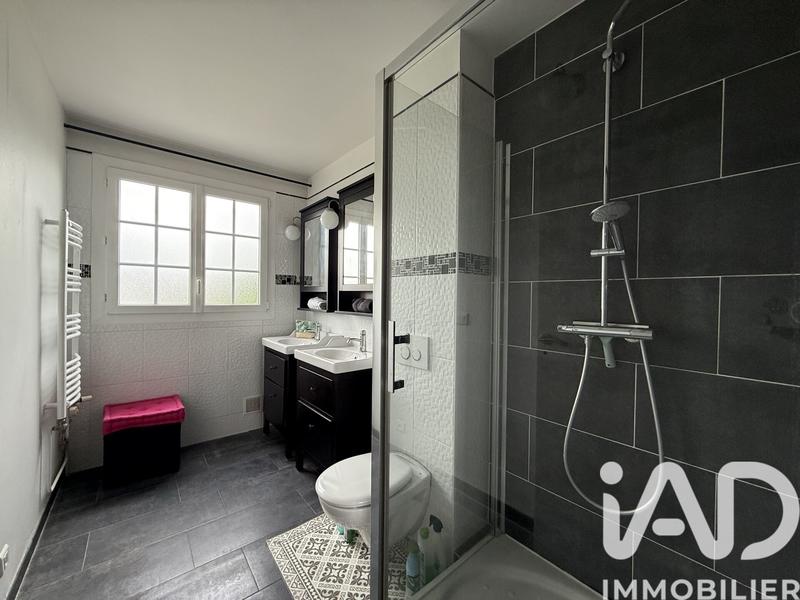 Maison - 171 m² - 7 pièces