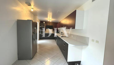 Maison traditionnelle - 110 m² - 5 pièces