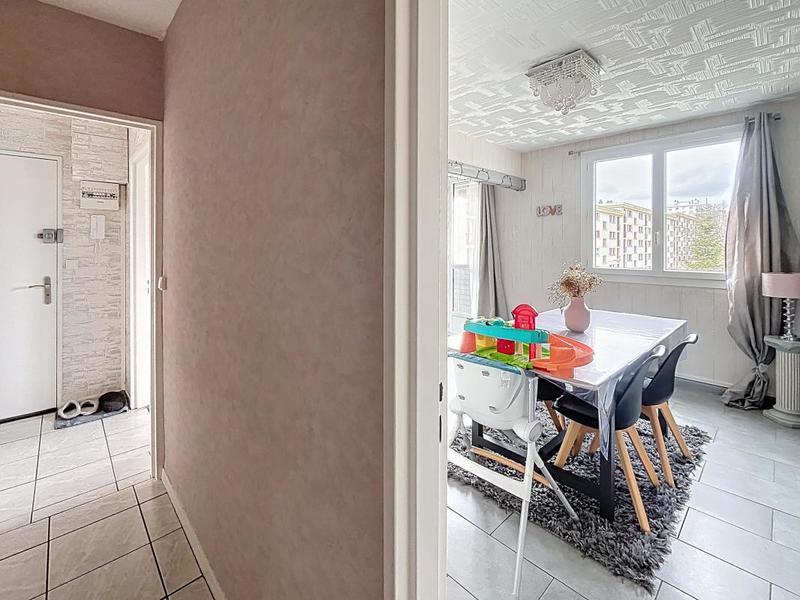 Appartement - 70 m² - 4 pièces