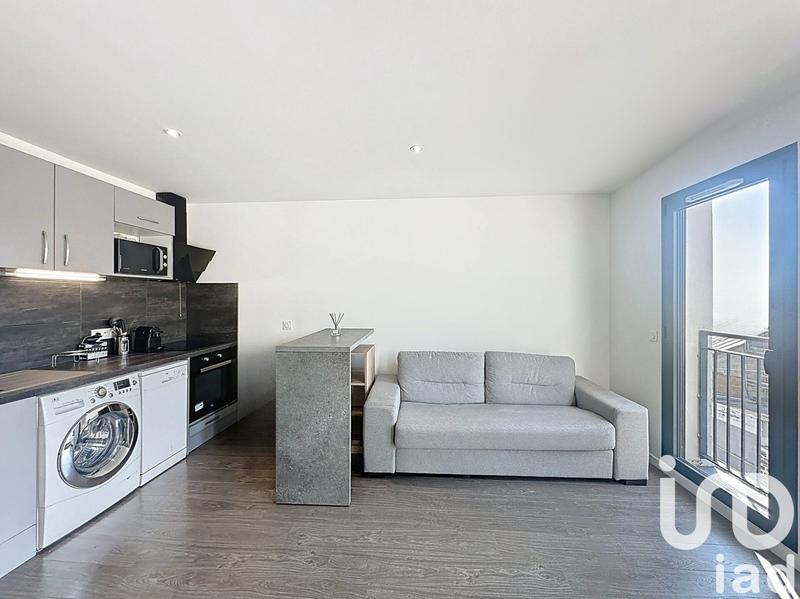 Studio - 30 m² - 1 pièce