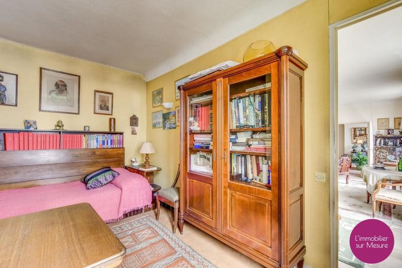 Villa - 260 m² - 9 pièces