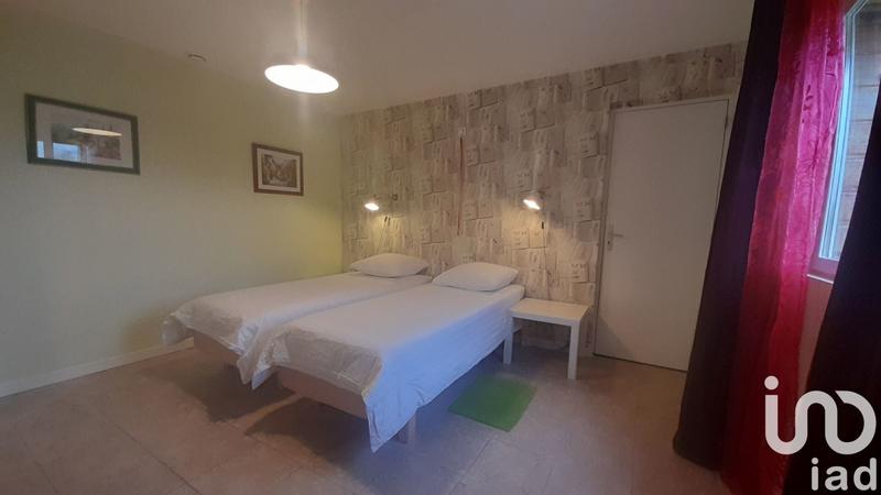 Maison - 300 m² - 9 pièces