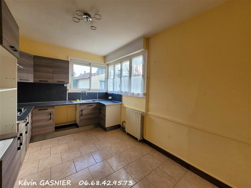 Maison - 96 m² - 5 pièces