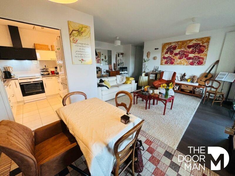 Appartement - 67 m² - 5 pièces