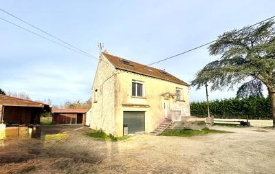 Maison - 100 m² - 6 pièces