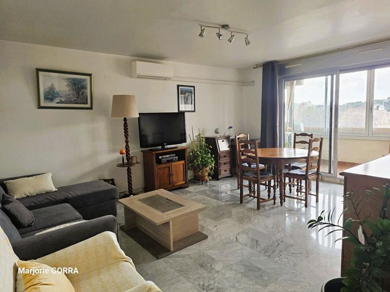 Appartement - 80 m² - 3 pièces