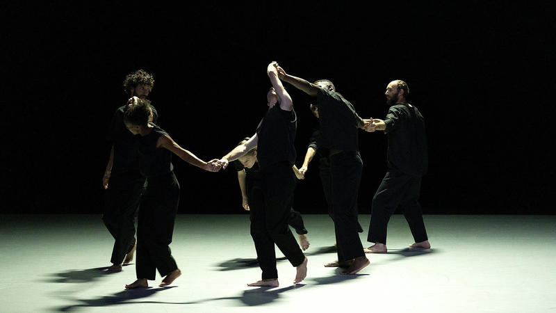 &quot;À l'ombre d'un vaste détail, hors tempête.&quot; Christian Rizzo - l'association fragile