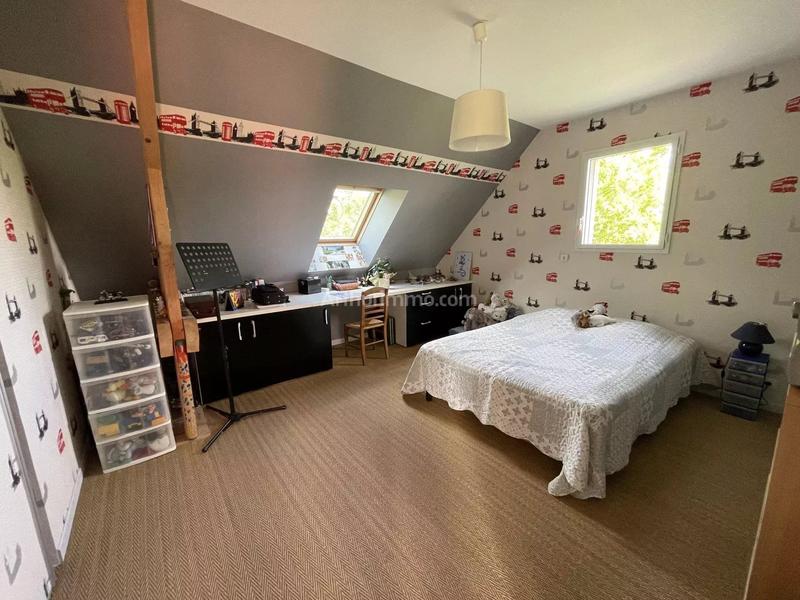 Maison - 210 m² - 8 pièces