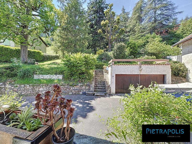 Maison ancienne - 205 m² - 6 pièces