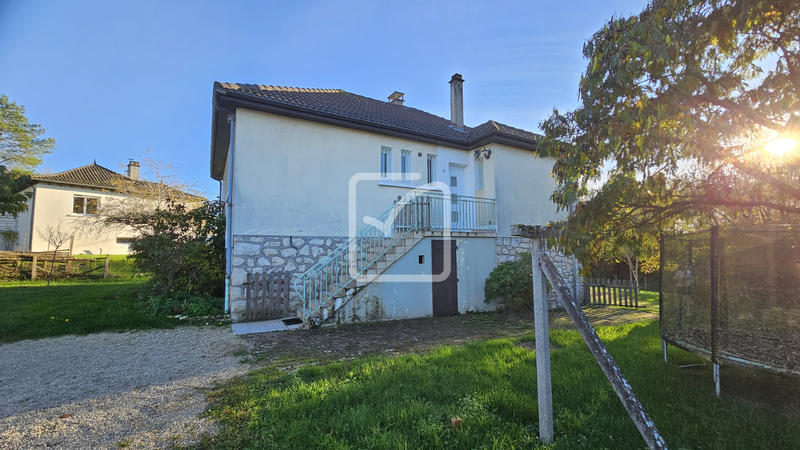 Maison - 140 m² - 6 pièces