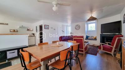 Maison de village - 123 m² - 6 pièces